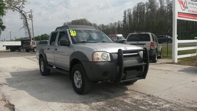 Nissan Frontier 2001 photo 2