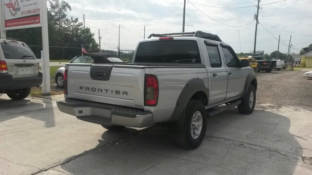 Nissan Frontier 2001 photo 3