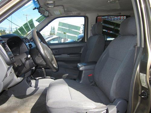 Nissan Frontier 2001 photo 5