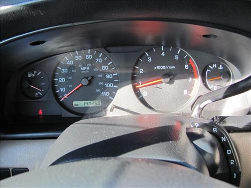 Nissan Frontier 2001 photo 3