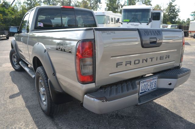 Nissan Frontier 2001 photo 2