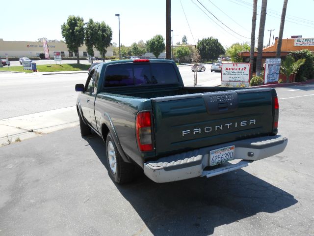 Nissan Frontier 2001 photo 3