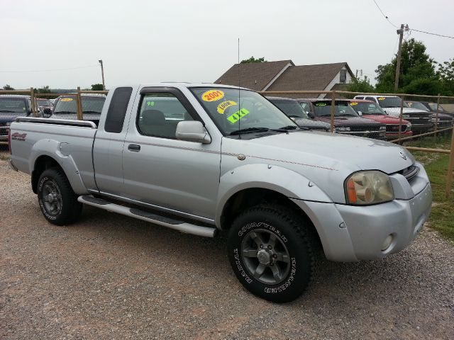 Nissan Frontier Crewcab LT Pickup Truck