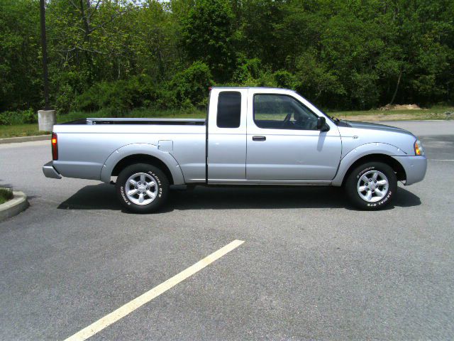 Nissan Frontier 2001 photo 14
