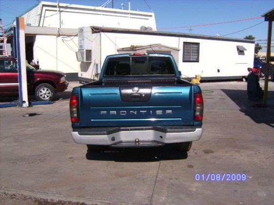 Nissan Frontier 2002 photo 4