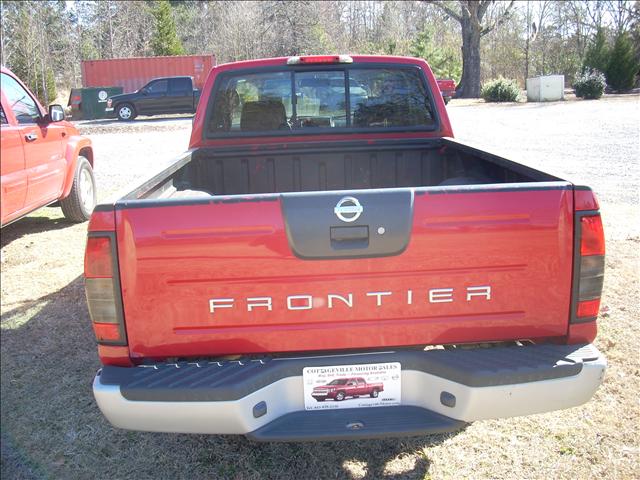 Nissan Frontier 2002 photo 2