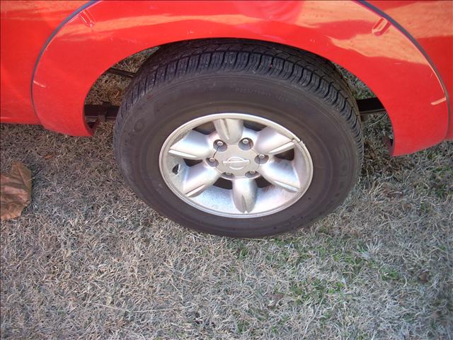 Nissan Frontier 2002 photo 4