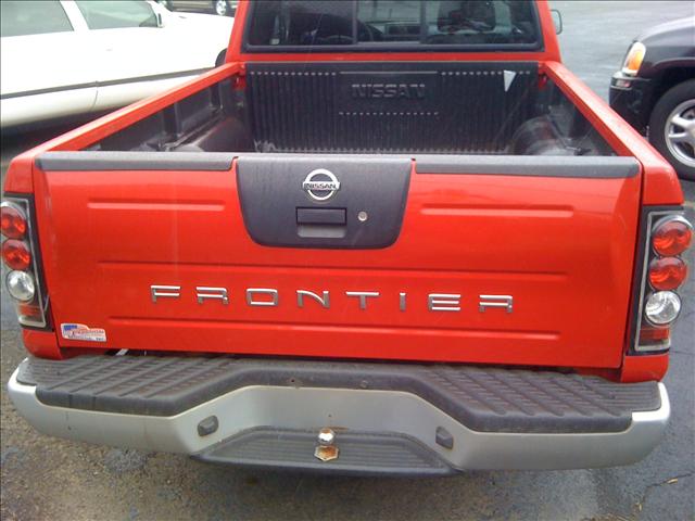 Nissan Frontier 2002 photo 4