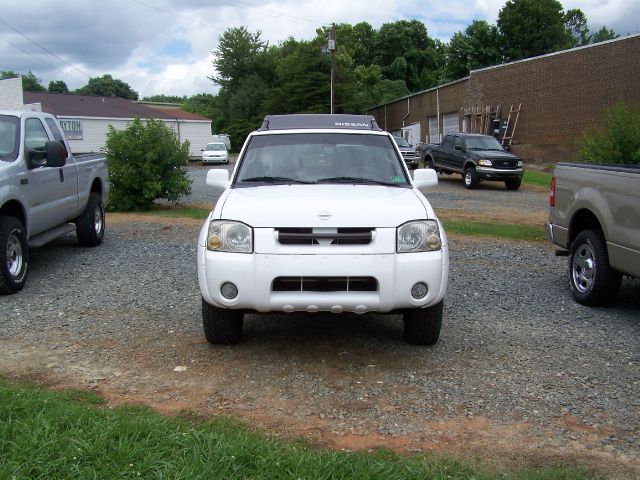 Nissan Frontier 2002 photo 1