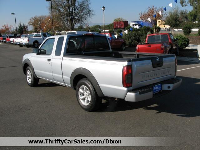 Nissan Frontier 2002 photo 4