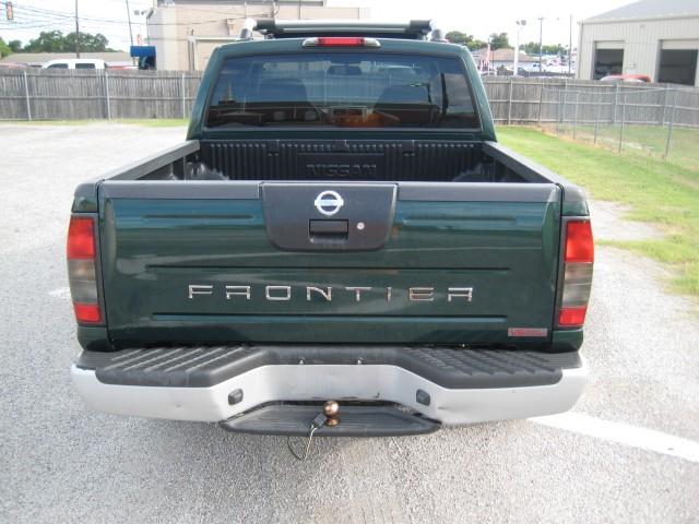 Nissan Frontier 2002 photo 5
