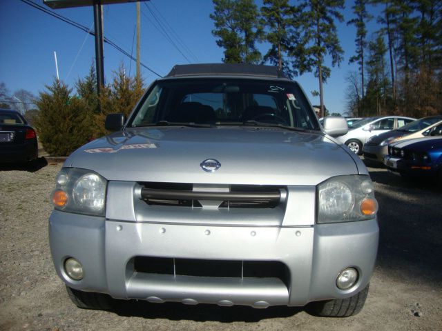 Nissan Frontier 2002 photo 2