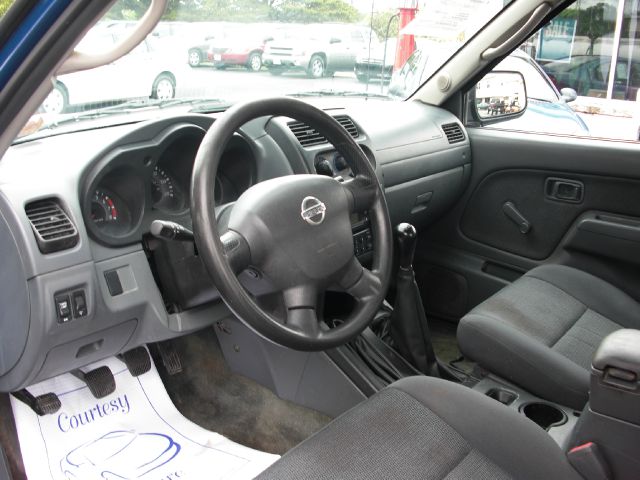 Nissan Frontier 2002 photo 5