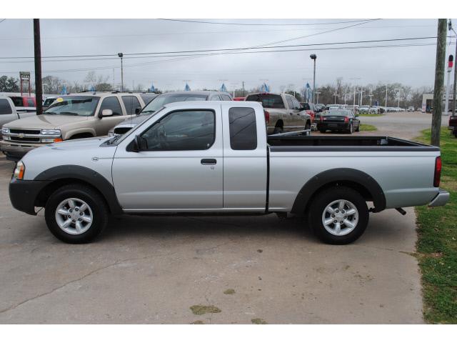 Nissan Frontier 2002 photo 1