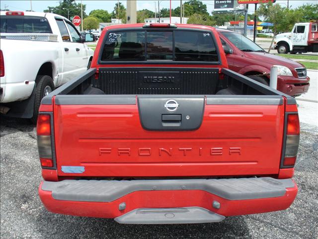 Nissan Frontier 2002 photo 1
