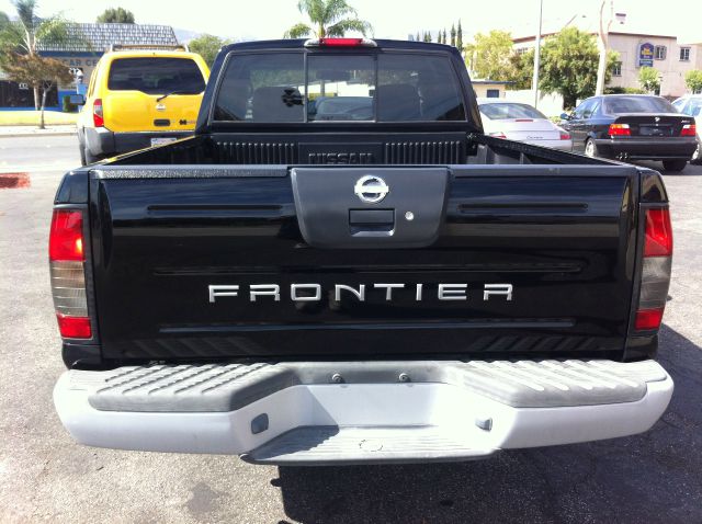 Nissan Frontier 2002 photo 3