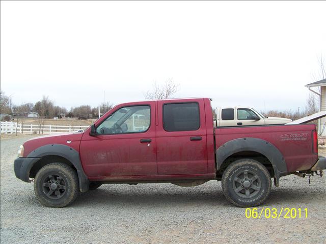 Nissan Frontier LX -V6 Crew Cab Pickup
