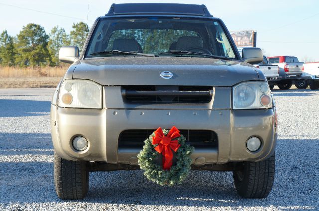 Nissan Frontier 2002 photo 2