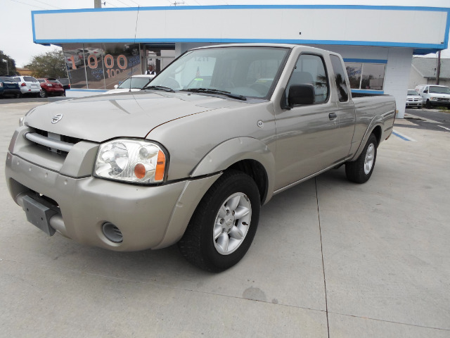 Nissan Frontier 2002 photo 2