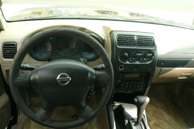 Nissan Frontier 2002 photo 1