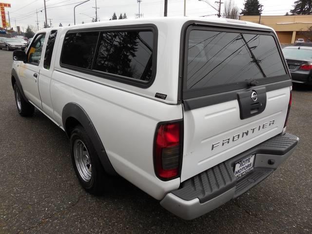 Nissan Frontier 2002 photo 2