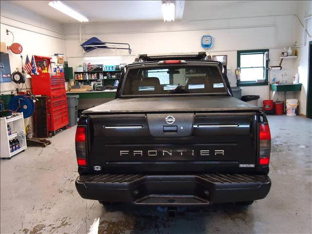 Nissan Frontier 2002 photo 2