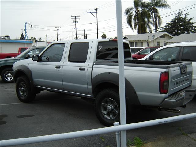 Nissan Frontier 2002 photo 1