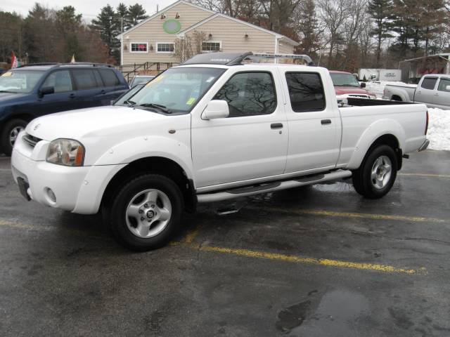 Nissan Frontier SE Crew Cab Pickup