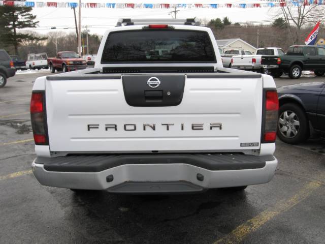 Nissan Frontier 2002 photo 4