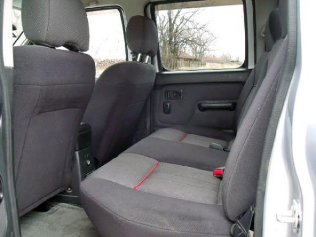 Nissan Frontier 2002 photo 4