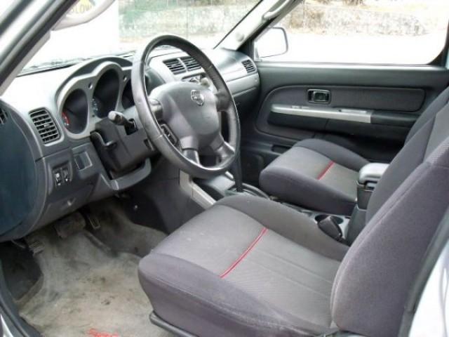 Nissan Frontier 2002 photo 5