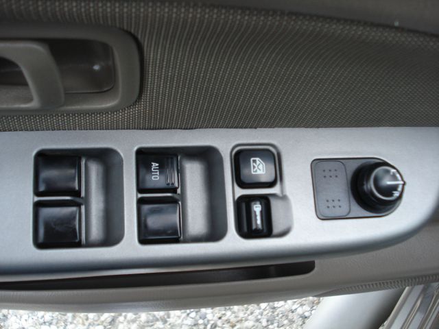 Nissan Frontier XLE Limited AWD Nav/dvd Pickup Truck