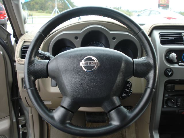 Nissan Frontier 2002 photo 1