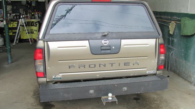Nissan Frontier 2002 photo 4