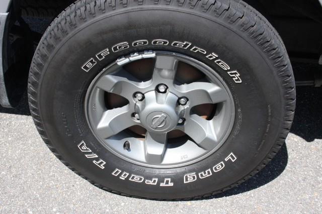 Nissan Frontier 2003 photo 11