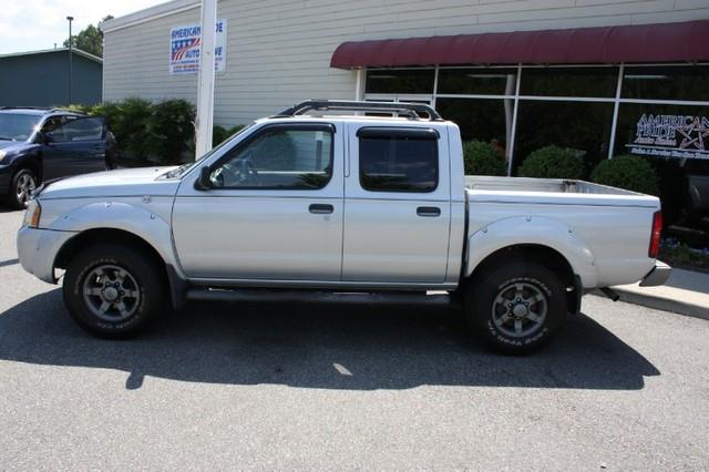 Nissan Frontier 2003 photo 15