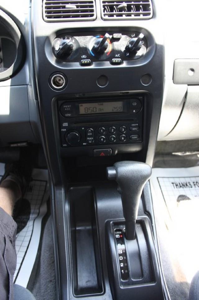 Nissan Frontier 2003 photo 34