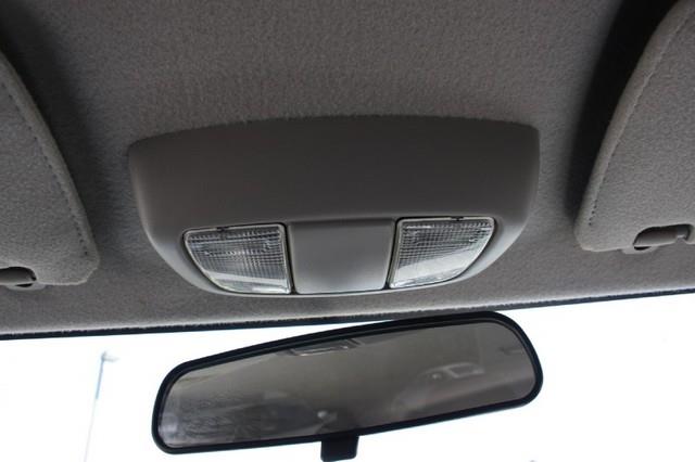 Nissan Frontier 2003 photo 44