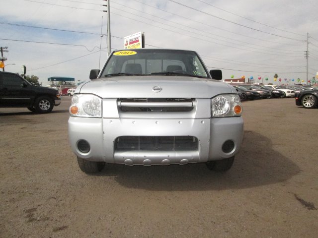 Nissan Frontier 2003 photo 2