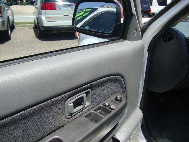 Nissan Frontier 2003 photo 4