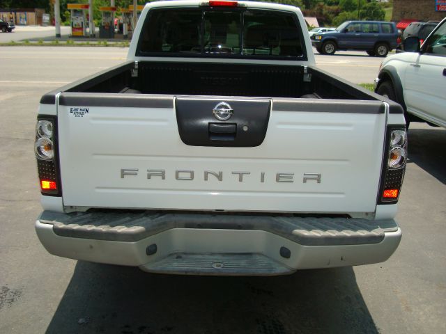 Nissan Frontier 2003 photo 0
