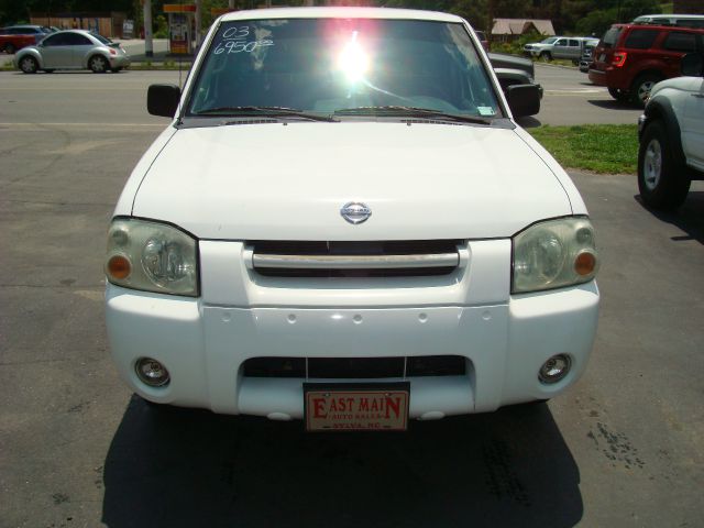 Nissan Frontier 2003 photo 1