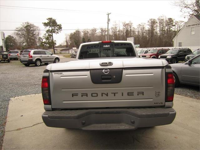 Nissan Frontier 2003 photo 1