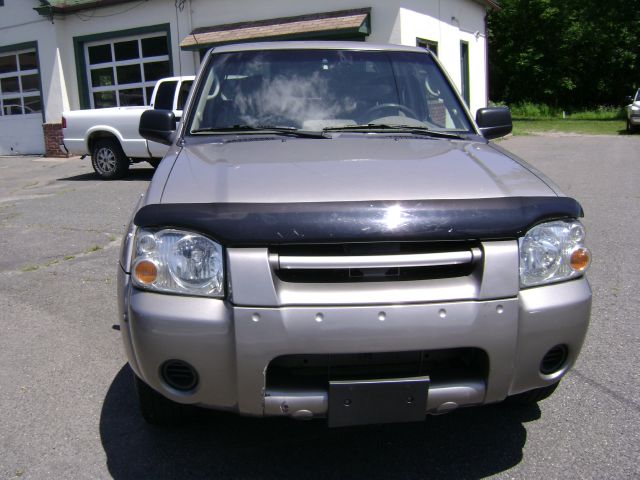 Nissan Frontier 2004 photo 3