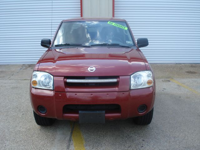 Nissan Frontier 2004 photo 2