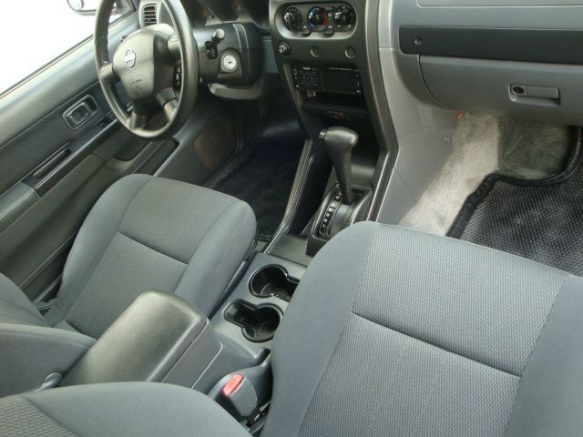 Nissan Frontier 2004 photo 16