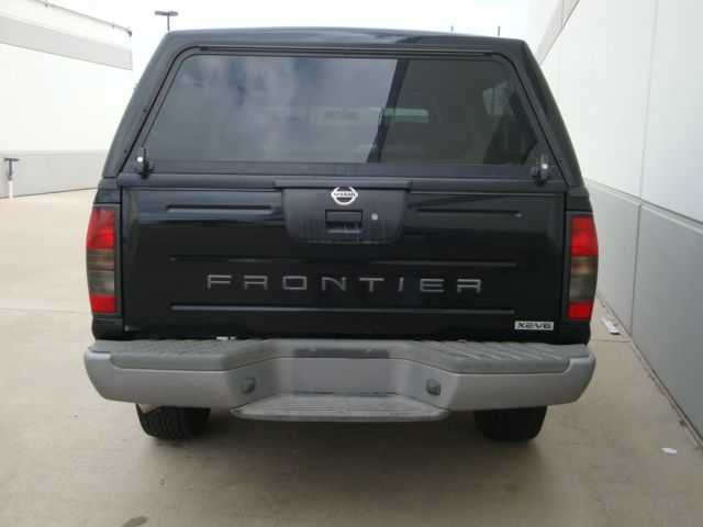 Nissan Frontier 2004 photo 9