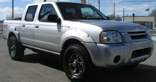 Nissan Frontier 2004 photo 1
