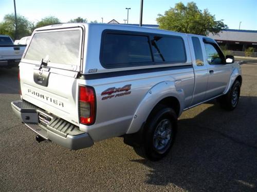 Nissan Frontier 2004 photo 2