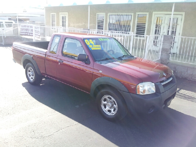 Nissan Frontier SLT EXT CAB 4X2 Pickup Truck